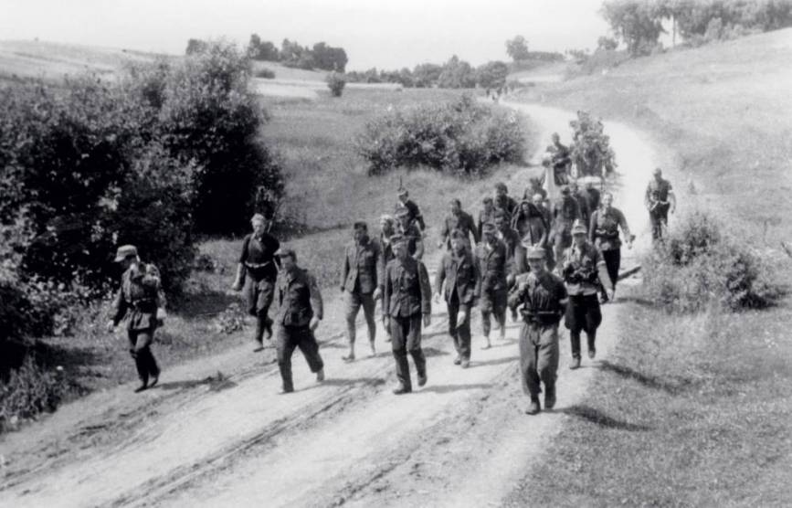 Uroczystości patriotyczne związane z upamiętnieniem 74. rocznicy śmierci 6 żołnierzy oddziału AK "Czantoria"